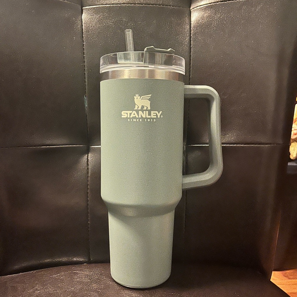 Stanley 40oz Quencher Original style in Shale